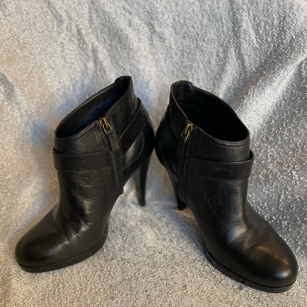 Cole Haan Black Leather‎ Stiletto Booties with Bronze Hardware size 8